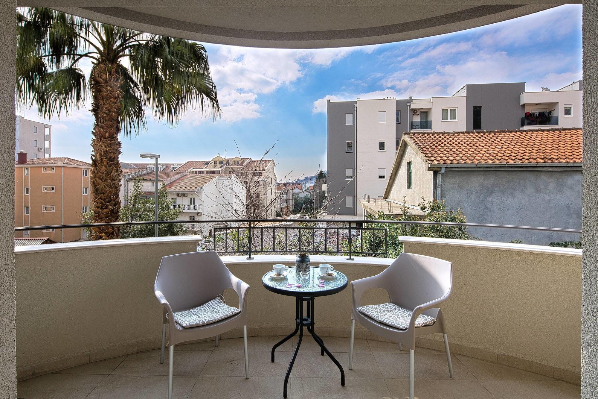 Le Marc Guest House Budva Exterior foto