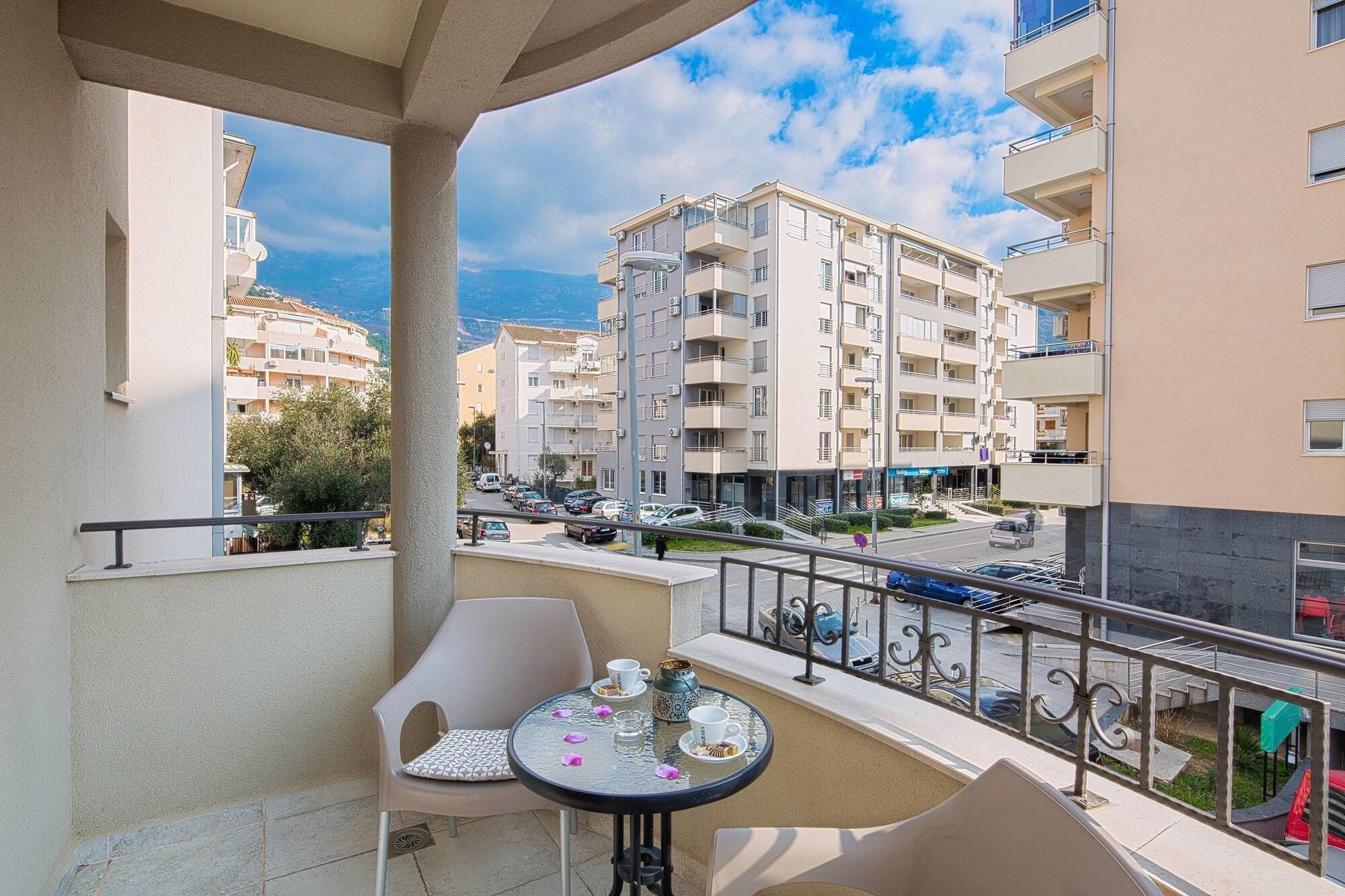 Le Marc Guest House Budva Exterior foto