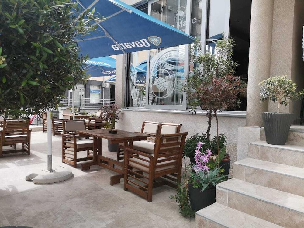 Le Marc Guest House Budva Exterior foto